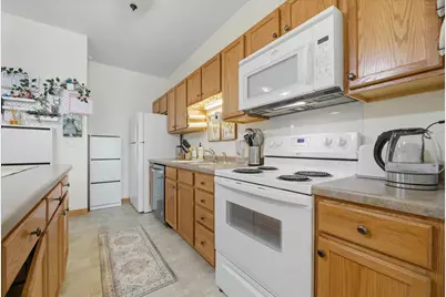 1776 Maryland Avenue E #106, Saint Paul, MN 55106 - Photo 7