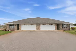 308 Voyager Dr, Alexandria, MN 56308 - Photo 5