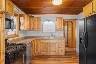 12464 Shorewood Beach Rd, Detroit Lakes, MN 56501 - Photo 13
