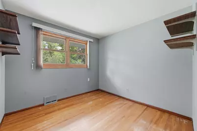 3348 Utah Avenue N, Crystal, MN 55427 - Photo 15
