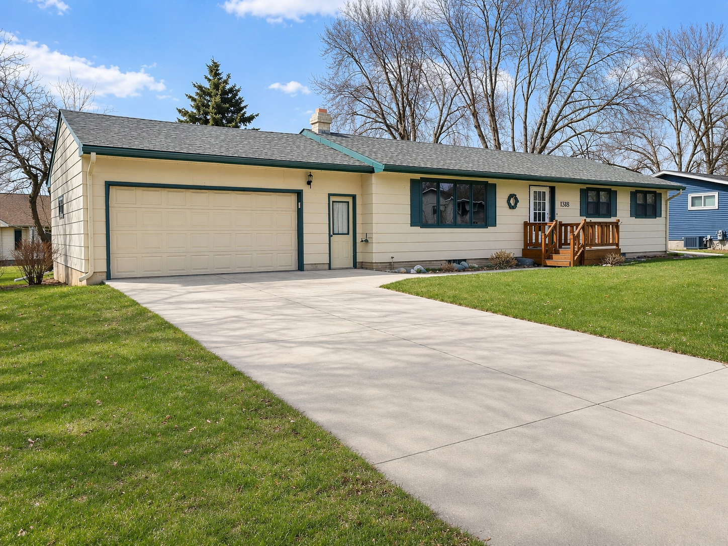 1318 W Chestnut Ave, Olivia, MN 56277 - MLS 7057982 - Coldwell Banker