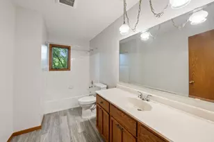 1264 Vildmark Dr, Eagan, MN 55123 - Photo 15