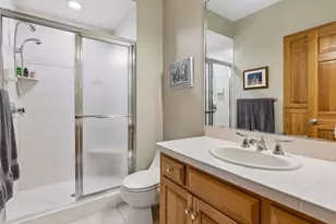 6954 Kenmare Dr, Bloomington, MN 55438 - Photo 39