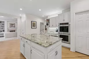 6954 Kenmare Dr, Bloomington, MN 55438 - Photo 15