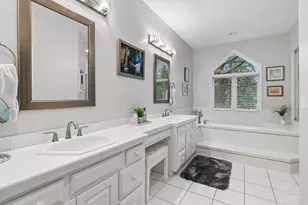 6954 Kenmare Dr, Bloomington, MN 55438 - Photo 23