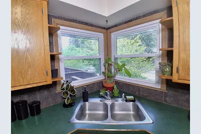 2327 Laurel Avenue W, Minneapolis, MN 55405 - Photo 9