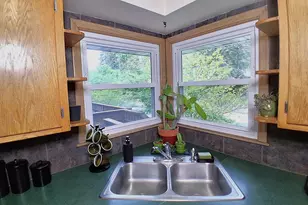 2327 Laurel Ave W, Minneapolis, MN 55405 - Photo 9