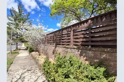 2327 Laurel Avenue W, Minneapolis, MN 55405 - Photo 3