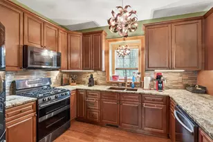 1318 McAndrews Rd E, Burnsville, MN 55337 - Photo 11