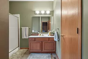 1318 McAndrews Rd E, Burnsville, MN 55337 - Photo 15
