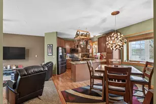 1318 McAndrews Rd E, Burnsville, MN 55337 - Photo 3