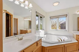 3515 Ranier Ln N, Plymouth, MN 55447 - Photo 29