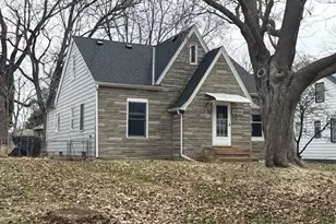 1852 Flandrau St, Maplewood, MN 55109 - Photo 3