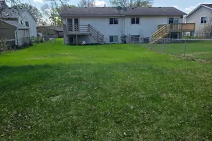 5702 84 1/2 Ave N, Brooklyn Park, MN 55443 - Photo 15