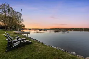178 Peninsula Rd, Medicine Lake, MN 55441 - Photo 5