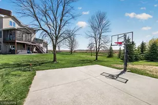 959 Vine Cir, Jordan, MN 55352 - Photo 47