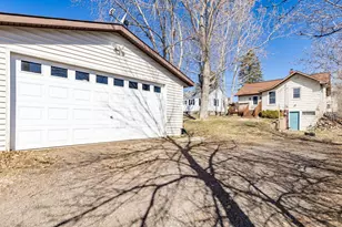 5020 Dodge St, Duluth, MN 55804 - Photo 15