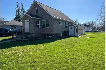 402 2nd Street SW, Renville, MN 56284 - Photo 1