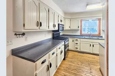 221 W Park Avenue, Warren, MN 56762 - Photo 5