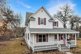 221 W Park Ave, Warren, MN 56762 - Photo 27