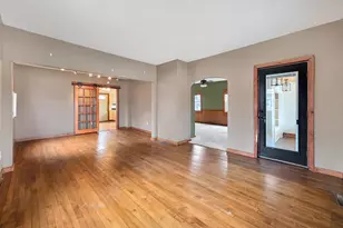 221 W Park Ave, Warren, MN 56762 - Photo 3
