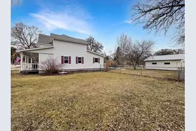 221 W Park Avenue, Warren, MN 56762 - Photo 25
