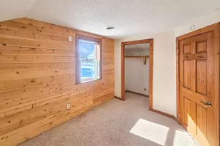 221 W Park Ave, Warren, MN 56762 - Photo 19