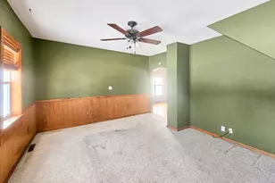 221 W Park Ave, Warren, MN 56762 - Photo 7