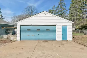 199 Ferndale Street N, Maplewood, MN 55119 - Photo 19