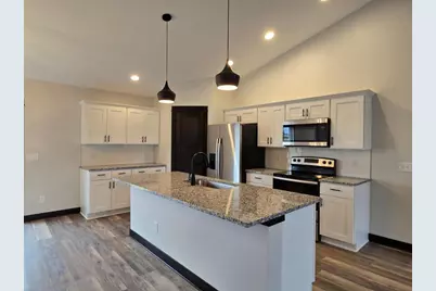 656 Daisy Court, Lake Crystal, MN 56055 - Photo 7