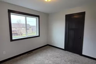 656 Daisy Ct, Lake Crystal, MN 56055 - Photo 11