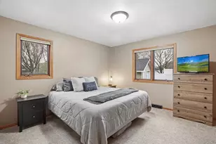 714 E Crescent Ln, Litchfield, MN 55355 - Photo 11