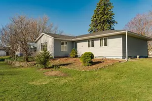213 Main St N, Claremont, MN 55924 - Photo 5