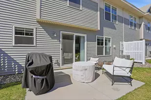 9492 Bridle Way, Victoria, MN 55386 - Photo 17