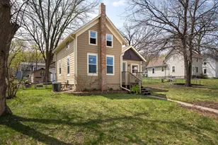 513 State St E, Cannon Falls, MN 55009 - Photo 3