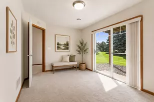 10859 Kingsfield Ln, Woodbury, MN 55129 - Photo 31