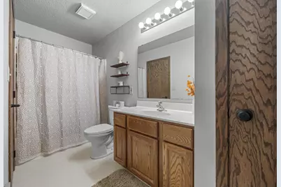 719 10th Avenue E, West Fargo, ND 58078 - Photo 9