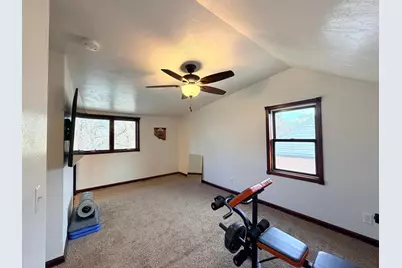 925 2nd Avenue SW, Pipestone, MN 56164 - Photo 19