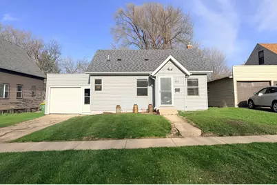 925 2nd Avenue SW, Pipestone, MN 56164 - Photo 3