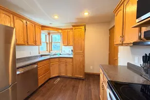 925 2nd Ave SW, Pipestone, MN 56164 - Photo 7