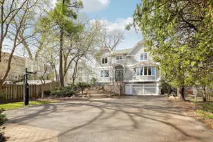 2612 Crosby Rd, Wayzata, MN 55391 - Photo 11