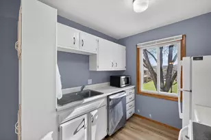 1911 Viking Dr NW, Rochester, MN 55901 - Photo 11