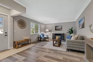 329 4th Ave NE, Saint Cloud, MN 56304 - Photo 3