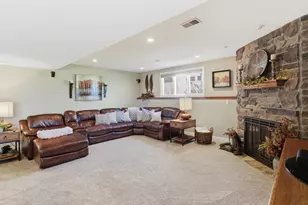 225 10th St SE, Wells, MN 56097 - Photo 23
