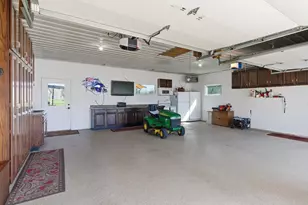 225 10th St SE, Wells, MN 56097 - Photo 33