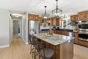 225 10th St SE, Wells, MN 56097 - Photo 13
