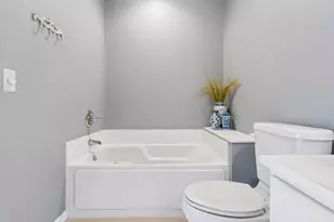 8377 Crabapple Ct, Victoria, MN 55386 - Photo 19