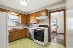 520 Ann St SE, Willmar, MN 56201 - Photo 7
