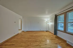 1008 Douglas Ave, Eveleth, MN 55734 - Photo 5
