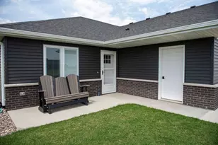 99 Brittany Way SE, Grand Meadow, MN 55936 - Photo 3